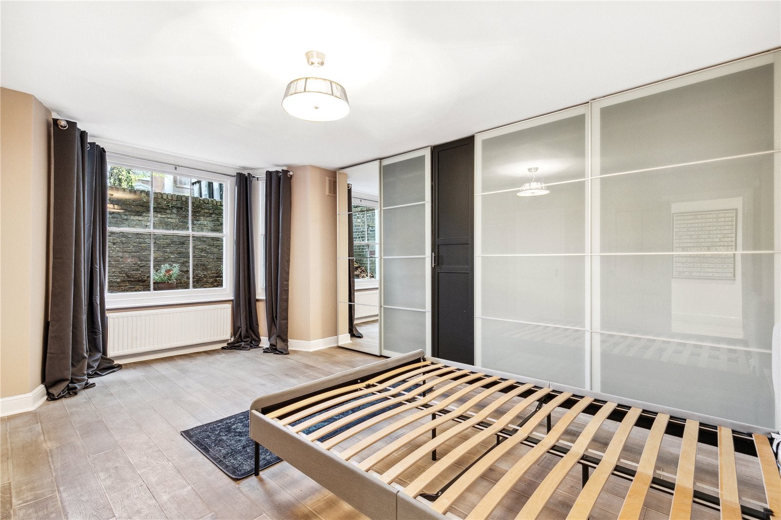 House Hammersmith Grove in Greater London