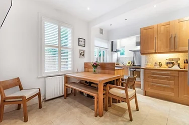 Flat Effra Road in Greater London