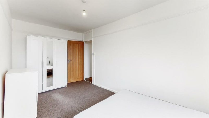 Room Old Market Square in Greater London
