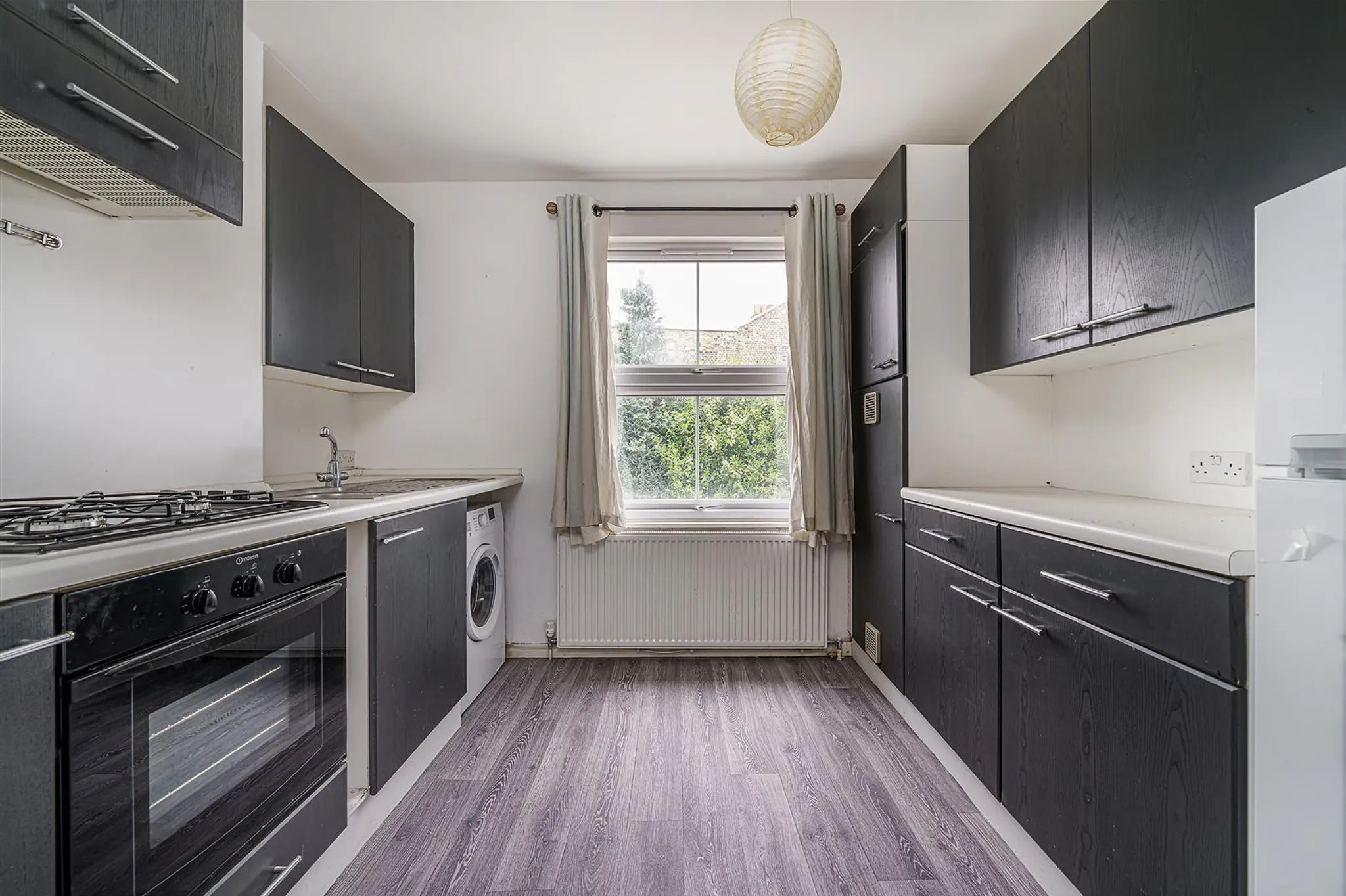 Flat Ritherdon Road in Greater London