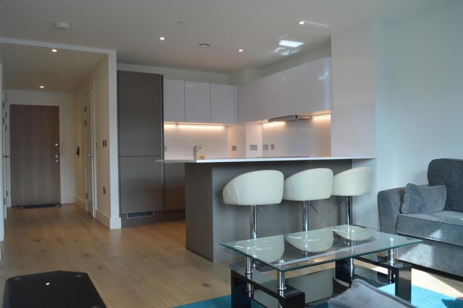 Flat Engineers Way in Greater London