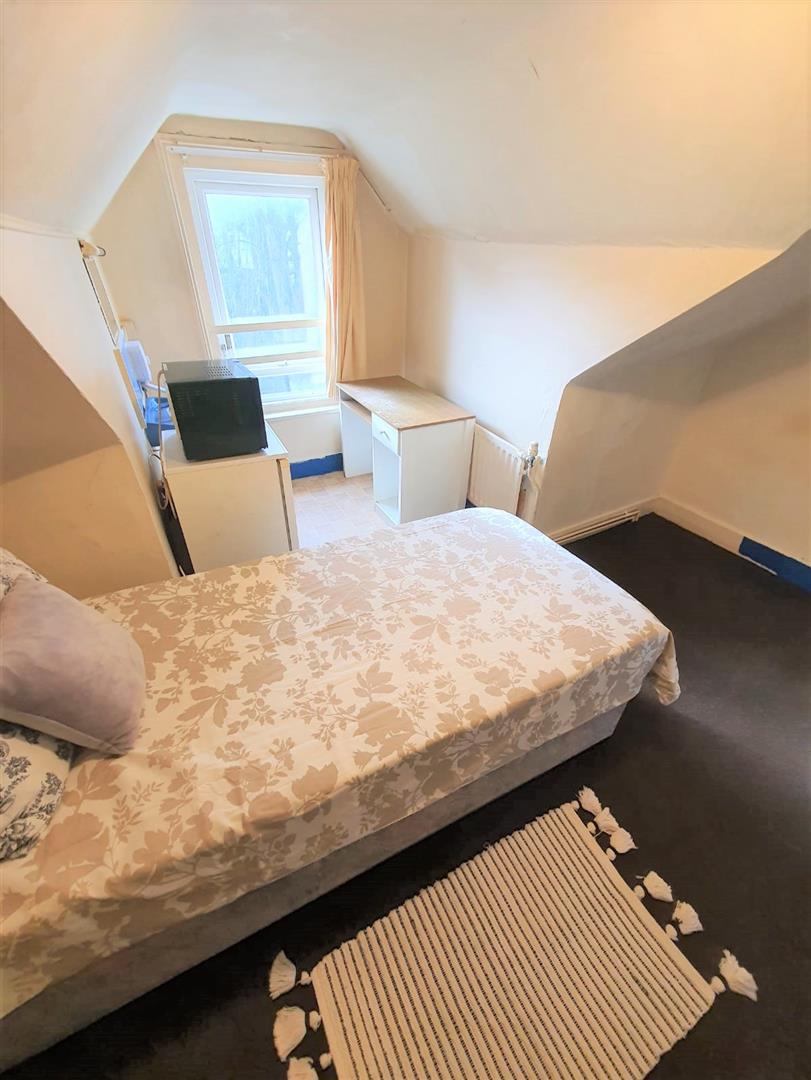 Room Cherries Drive in Bournemouth