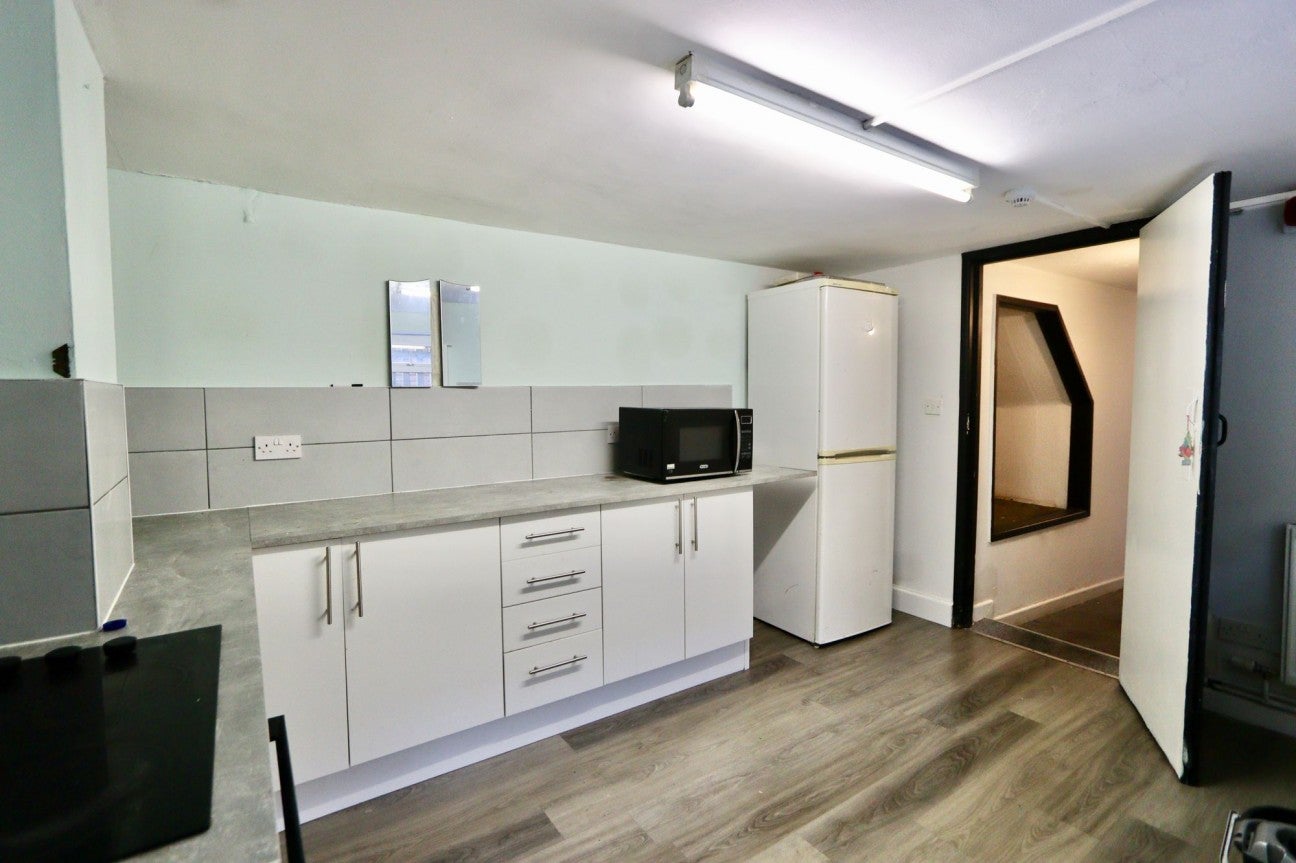 Flat Chepstow Road in Newport
