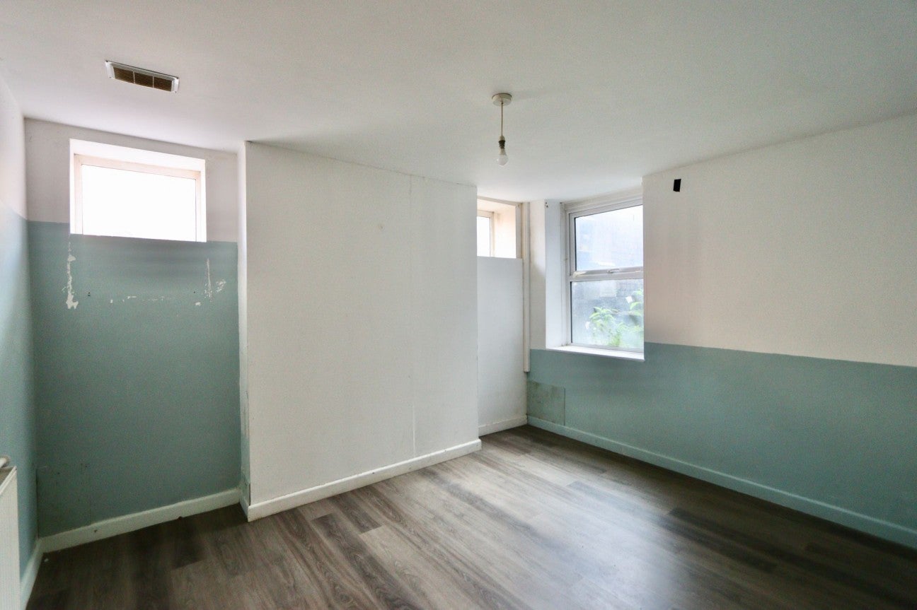 Flat Chepstow Road in Newport