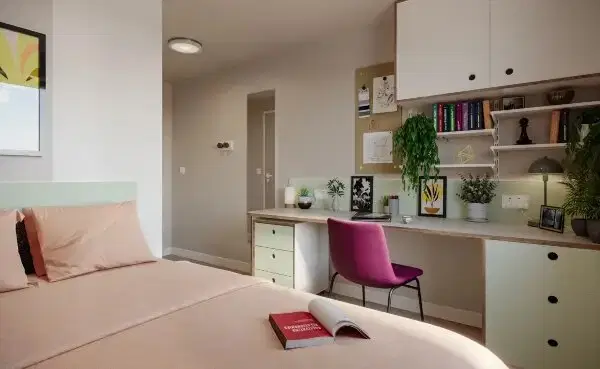 Flat Page Green Terrace in Greater London