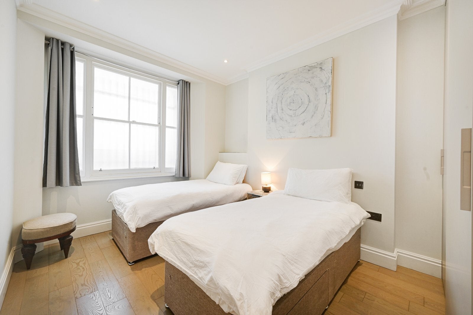 Flat Ormonde Gate in Greater London