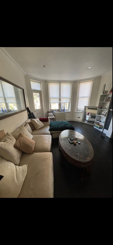 Room Ashburnham Road in Greater London