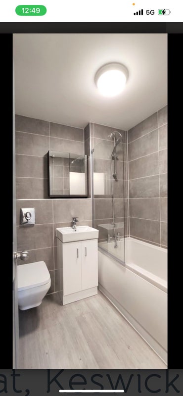 Room Keswick Court in Greater London
