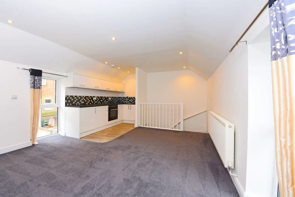 Flat Lynchford Road in Rushmoor