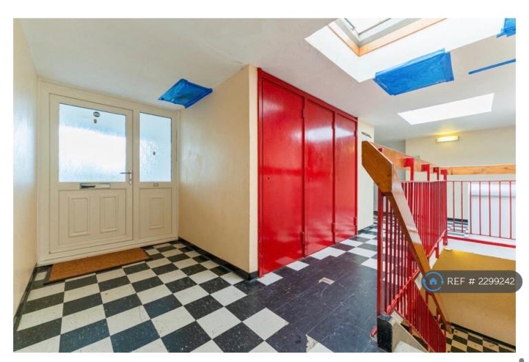 Flat Hornbeam Road in Cumbernauld