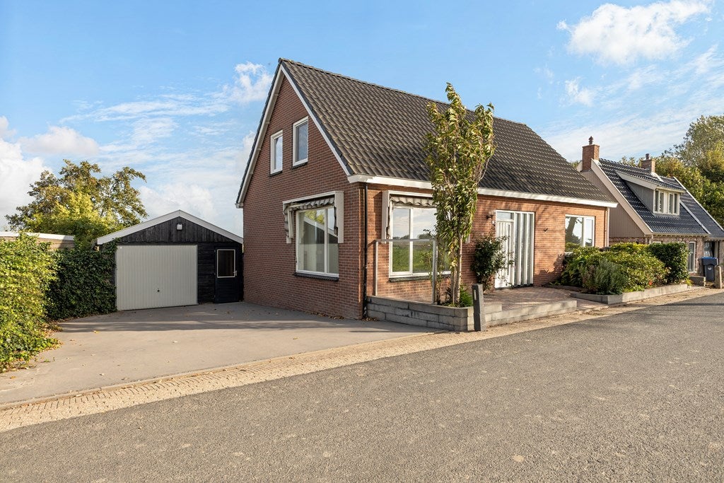 Huis Oudebildtdijk 264 in St.-Annaparochie