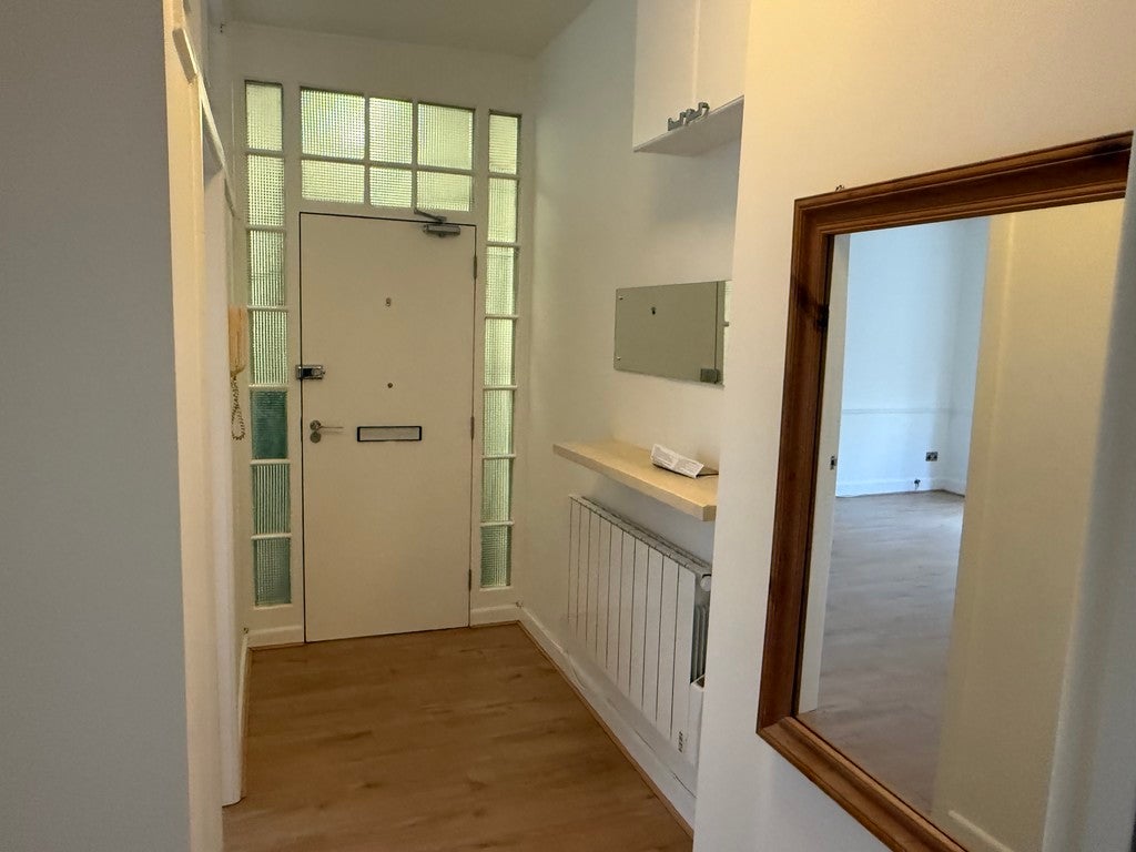 Flat Durley Gardens in Bournemouth