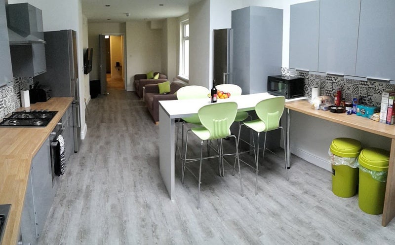 Room South Luton Place in Cardiff