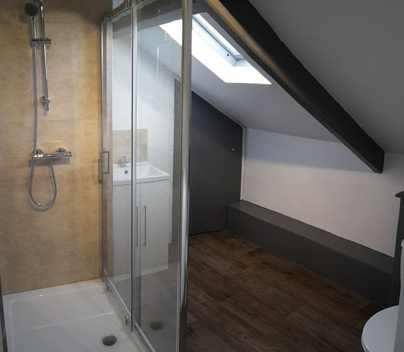 Room South Luton Place in Cardiff
