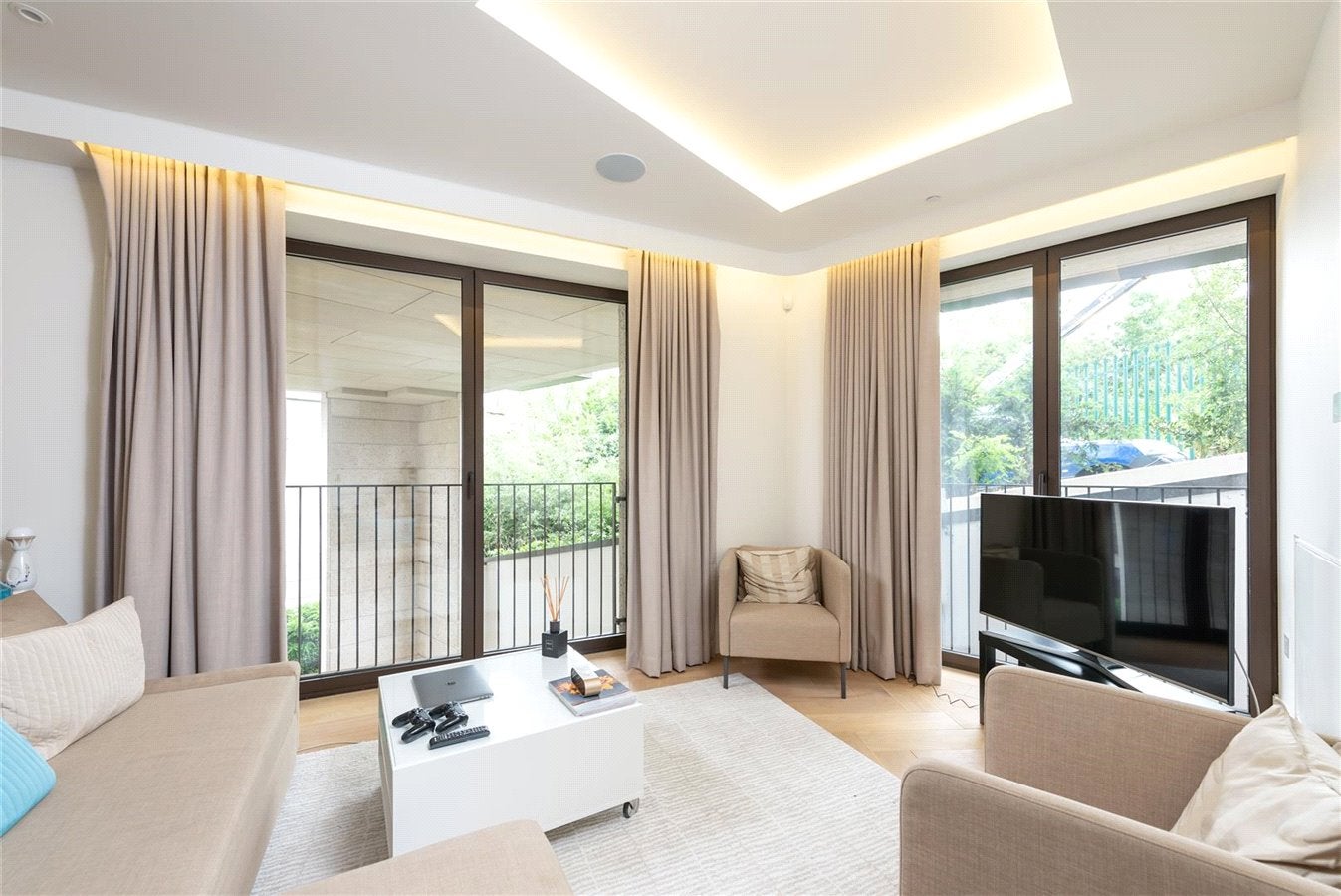 Flat St Edmund's Terrace in London