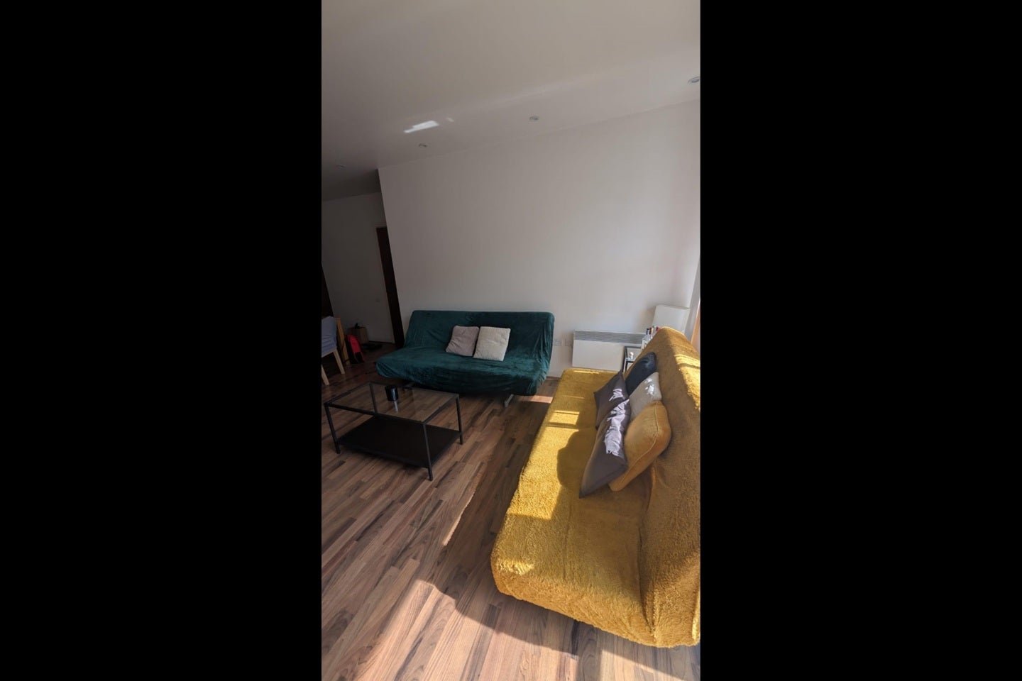 Flat Copenhagen Place in Greater London