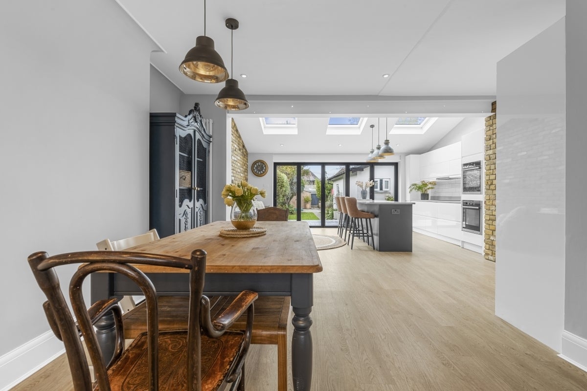 House Beaford Grove in Greater London