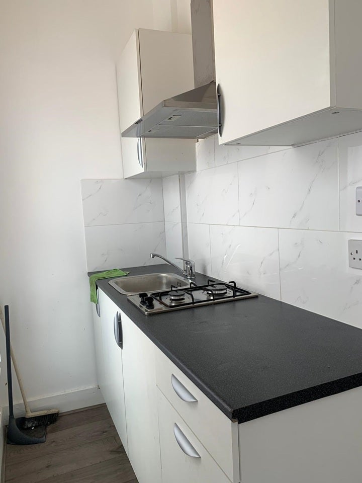 Flat Cranbrook Road in Greater London