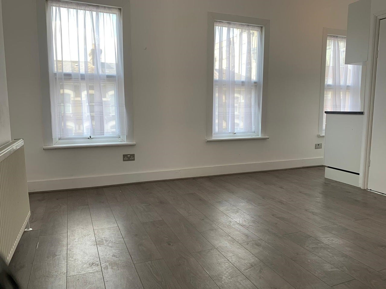 Flat Cranbrook Road in Greater London