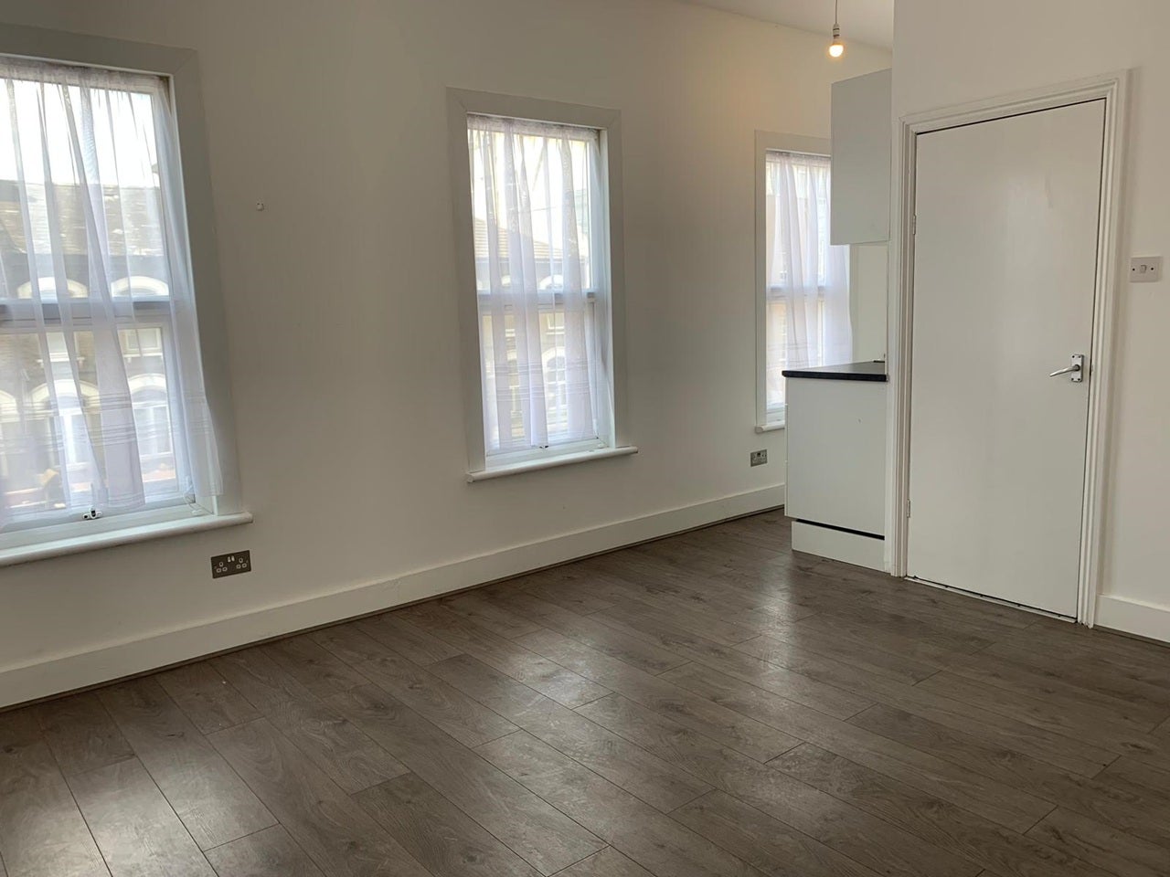 Flat Cranbrook Road in Greater London