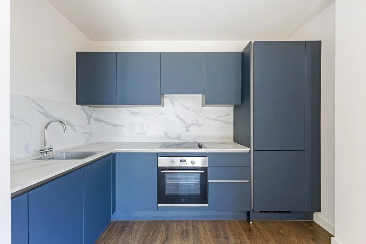 Flat Barratt Way in Greater London