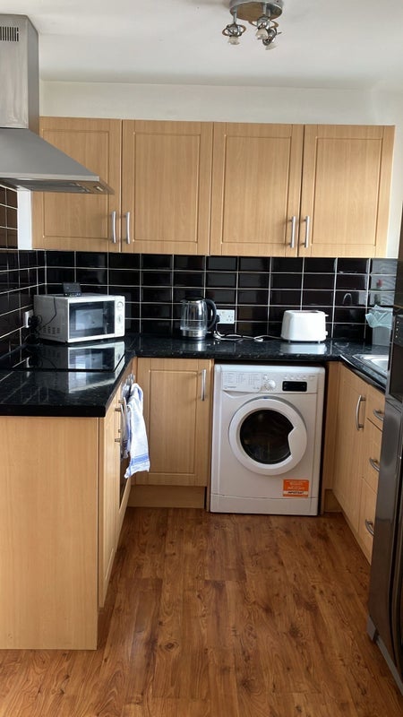 Flat Mortimer Road in Bristol