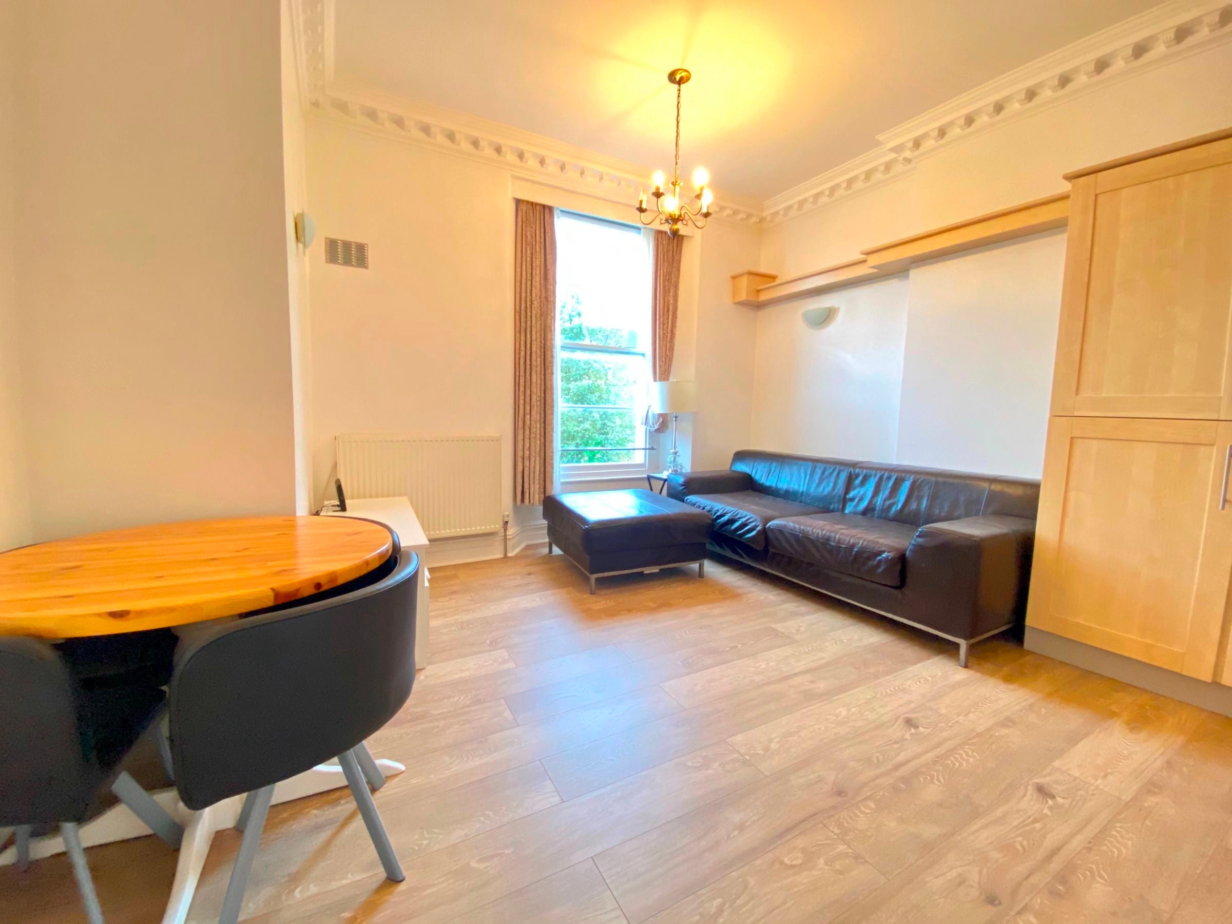 Flat Pembroke Road in Bristol