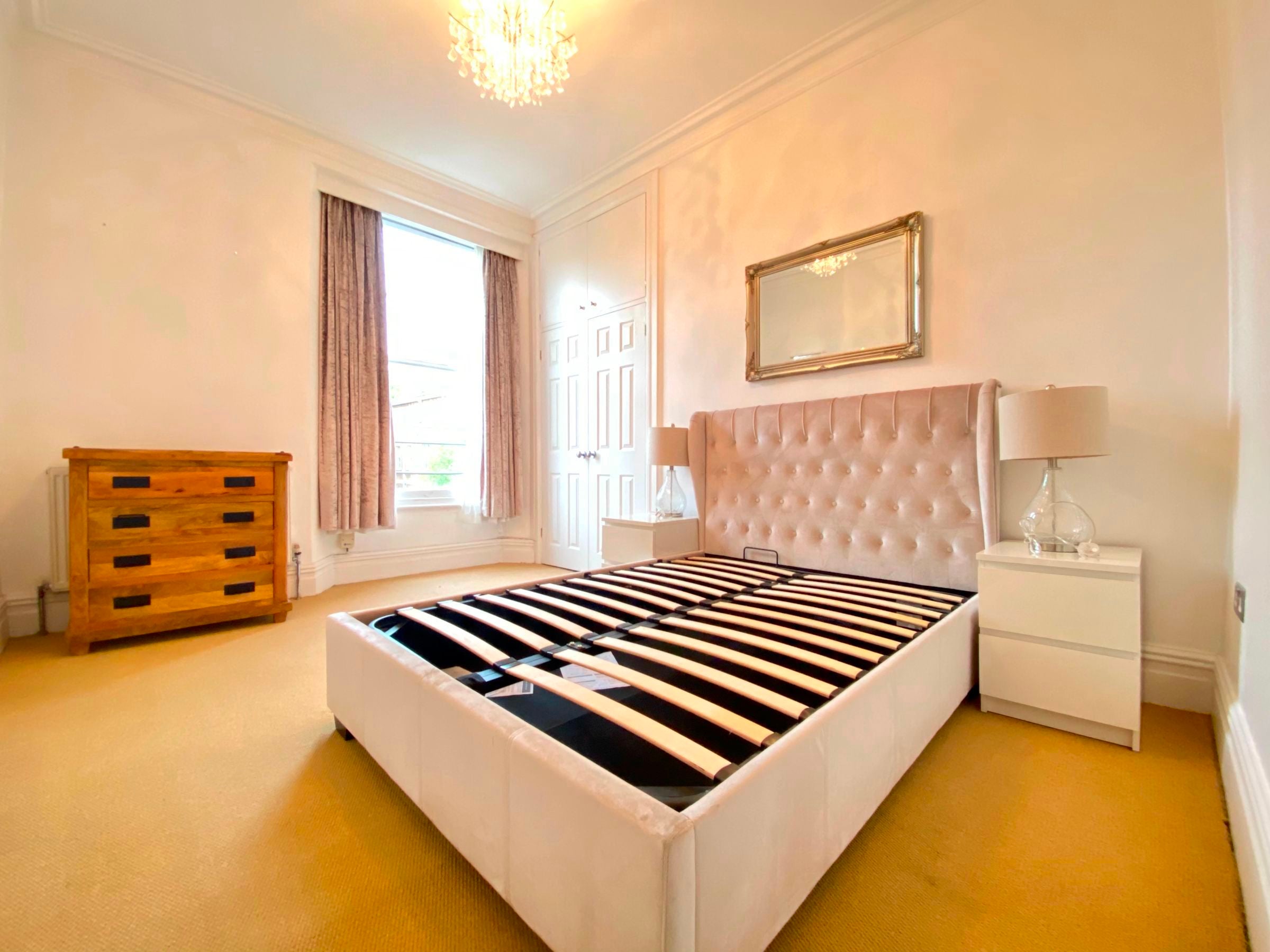 Flat Pembroke Road in Bristol