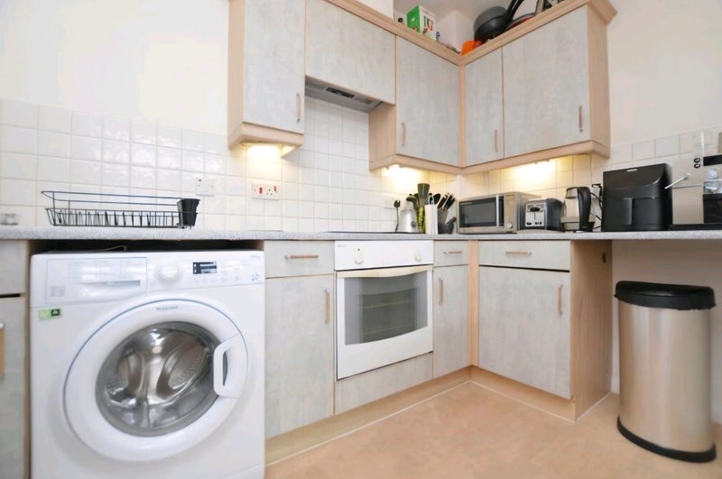 Flat Newington Causeway in Greater London