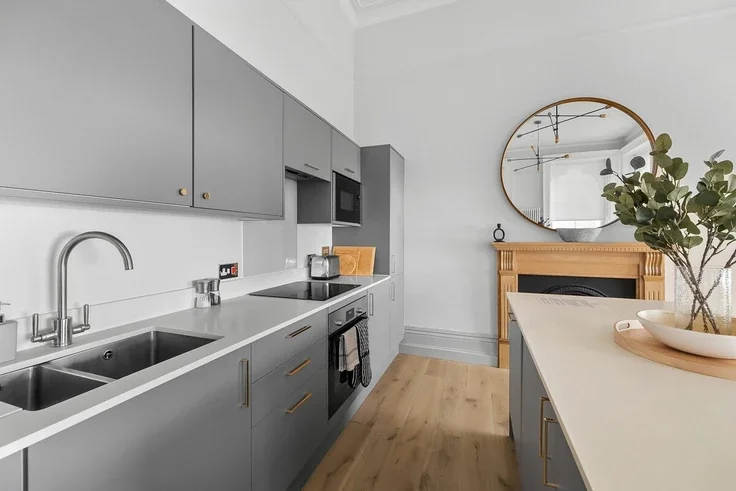Flat Elliot Terrace in Plymouth