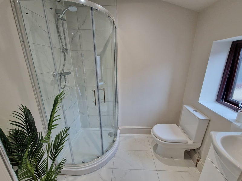 Room Greenway Road in Runcorn
