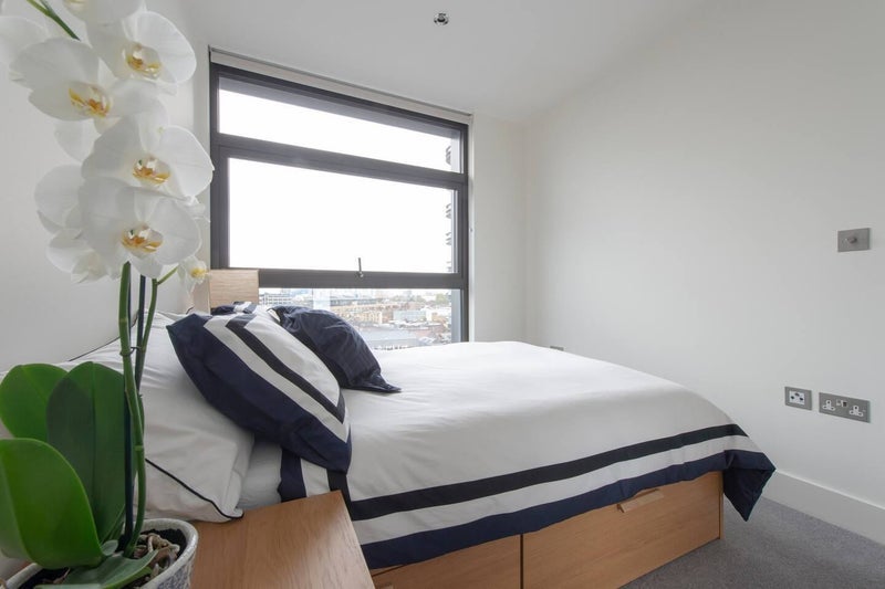Room Bowl Court in Greater London