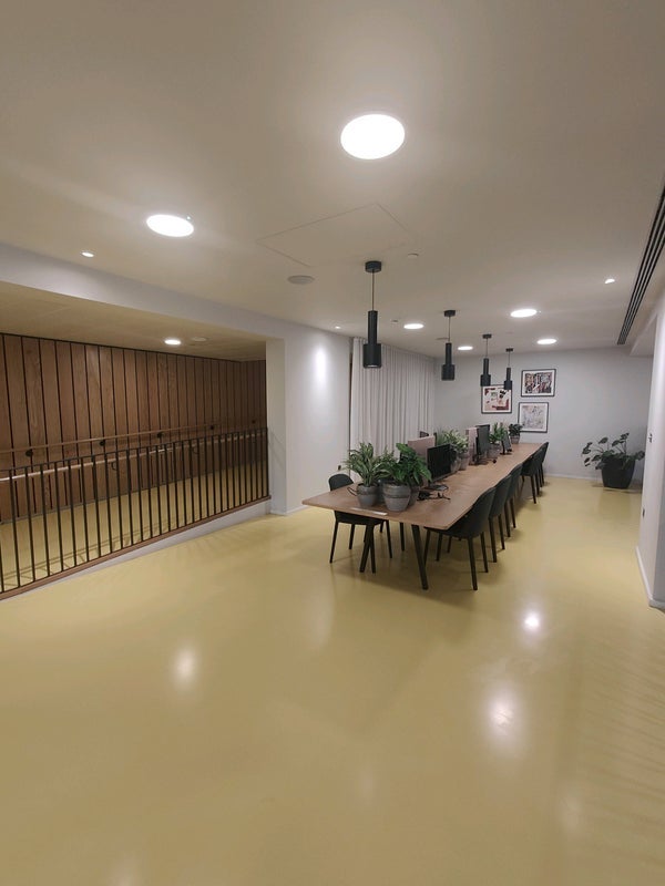 Room Olympic Way in Greater London