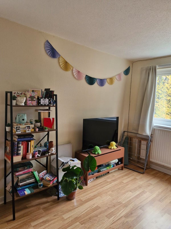 Room Gilldown Place in Birmingham