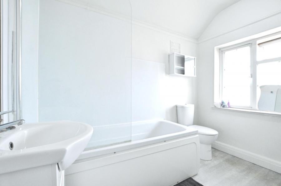 Room Edward Close in St Albans