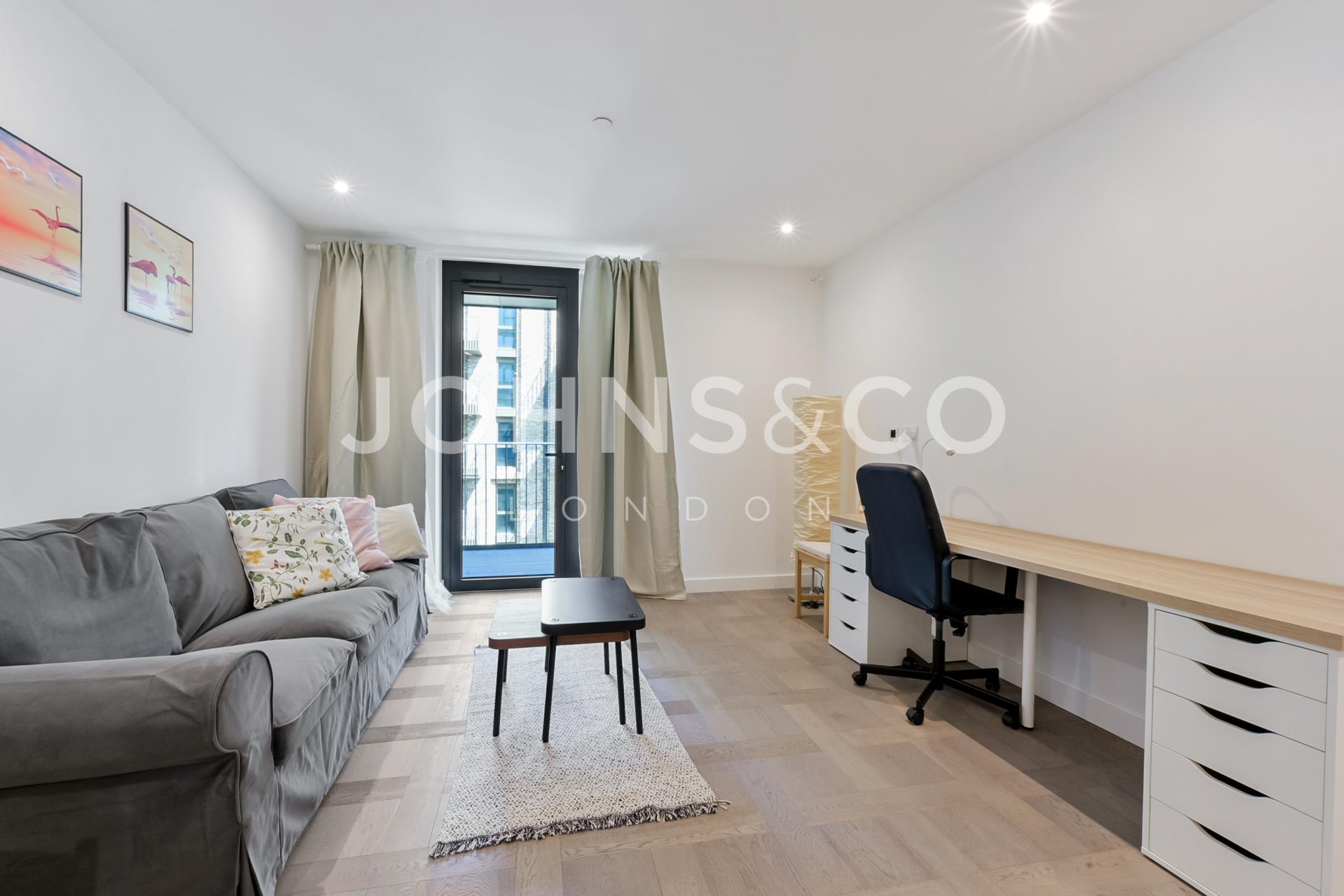 Flat Merino Gardens in Greater London