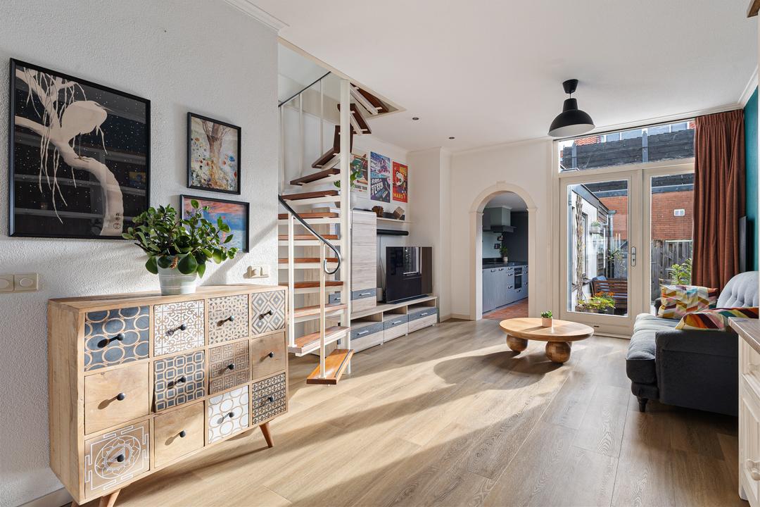 Tussenwoning te koop: De Langestraat 14, Alphen Aan Den Rijn