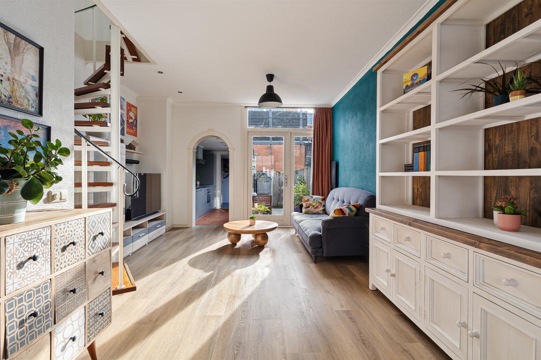 Tussenwoning te koop: De Langestraat 14, Alphen Aan Den Rijn