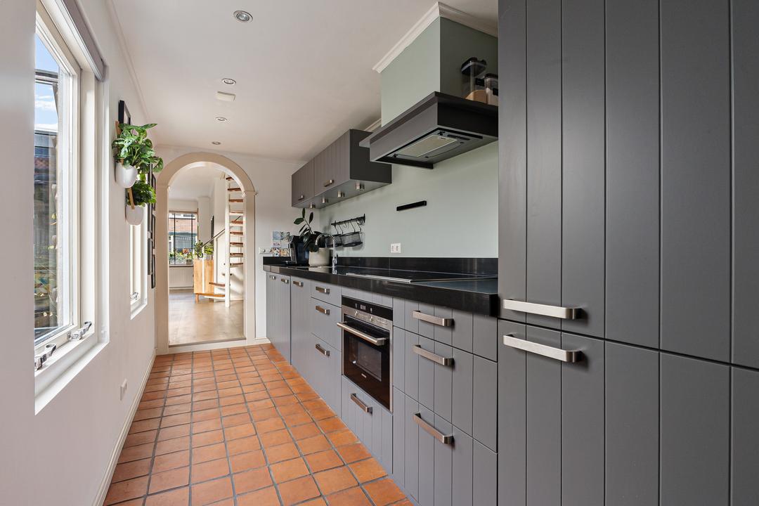 Tussenwoning te koop: De Langestraat 14, Alphen Aan Den Rijn