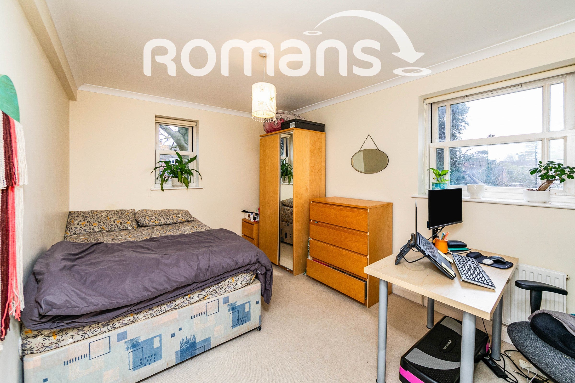 Flat Westcote Road in Reading