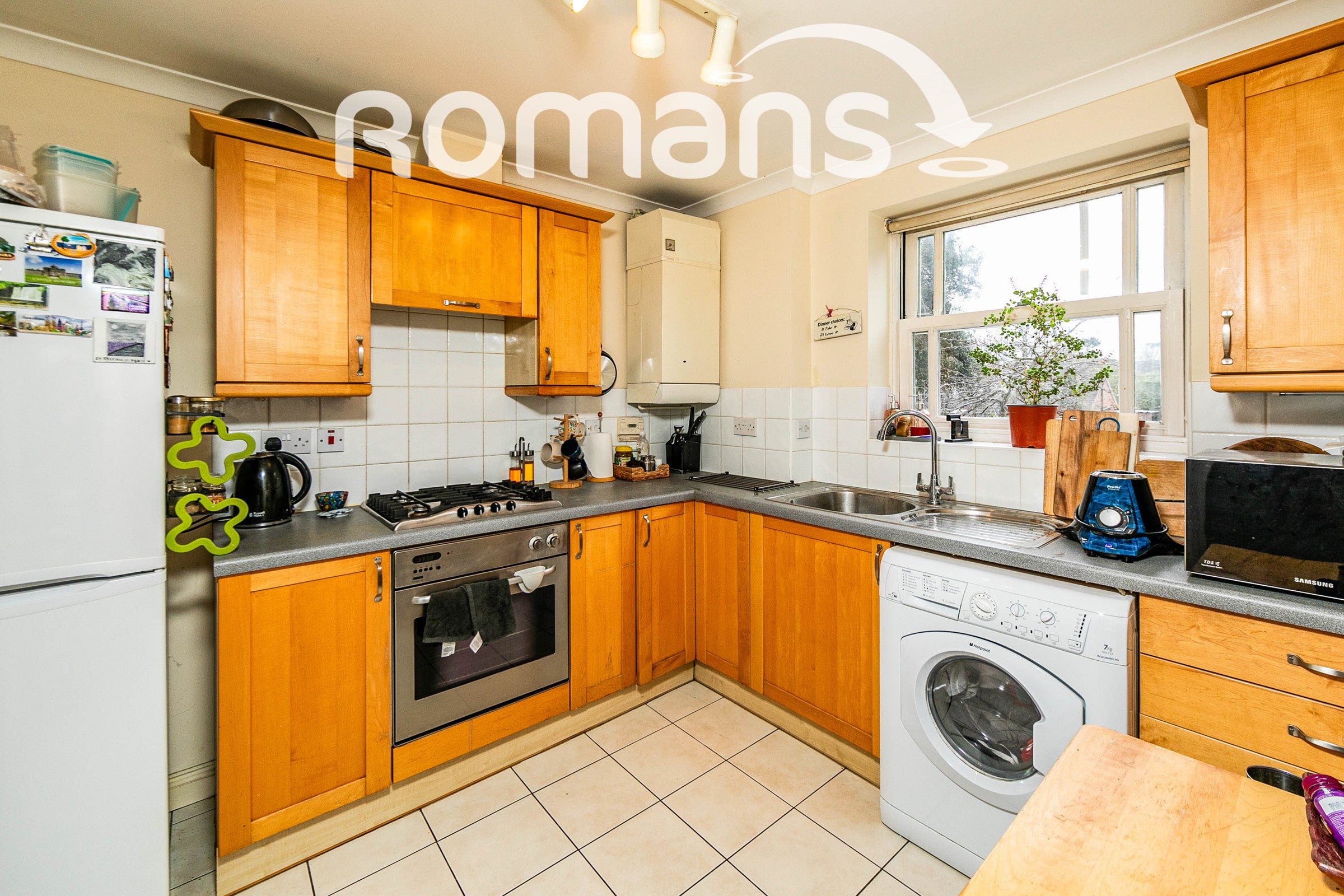 Flat Westcote Road in Reading