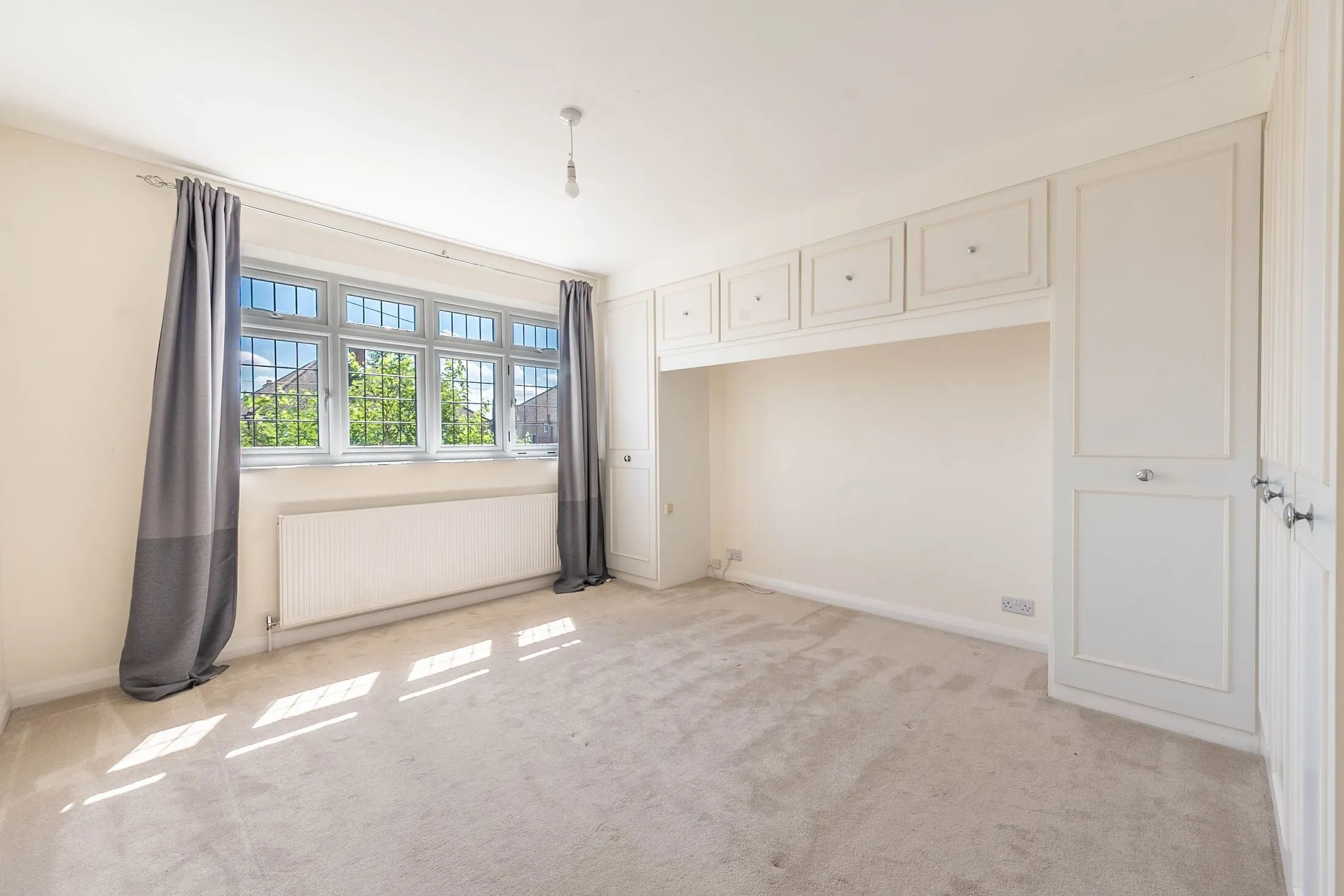 House Anglesmede Way in Greater London