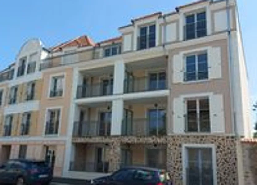 Flat Avenue du Général de Gaulle in Ozoir-la-Ferrière