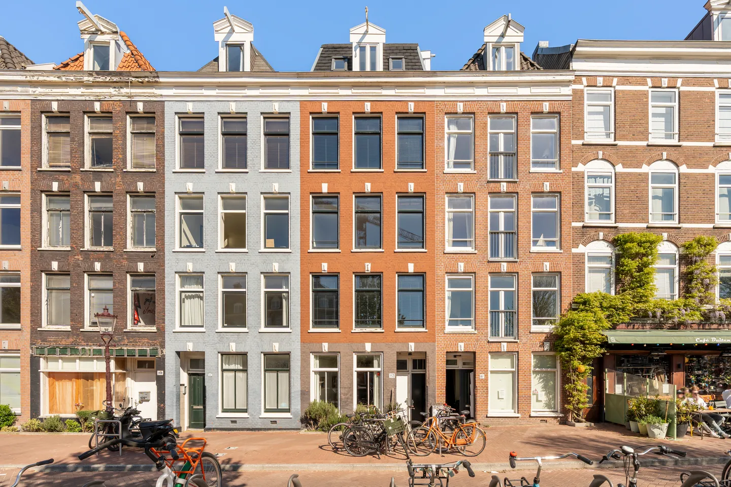Flat Ruysdaelkade in Amsterdam