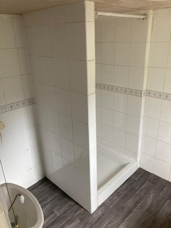 Room Claughton Road in Dudley