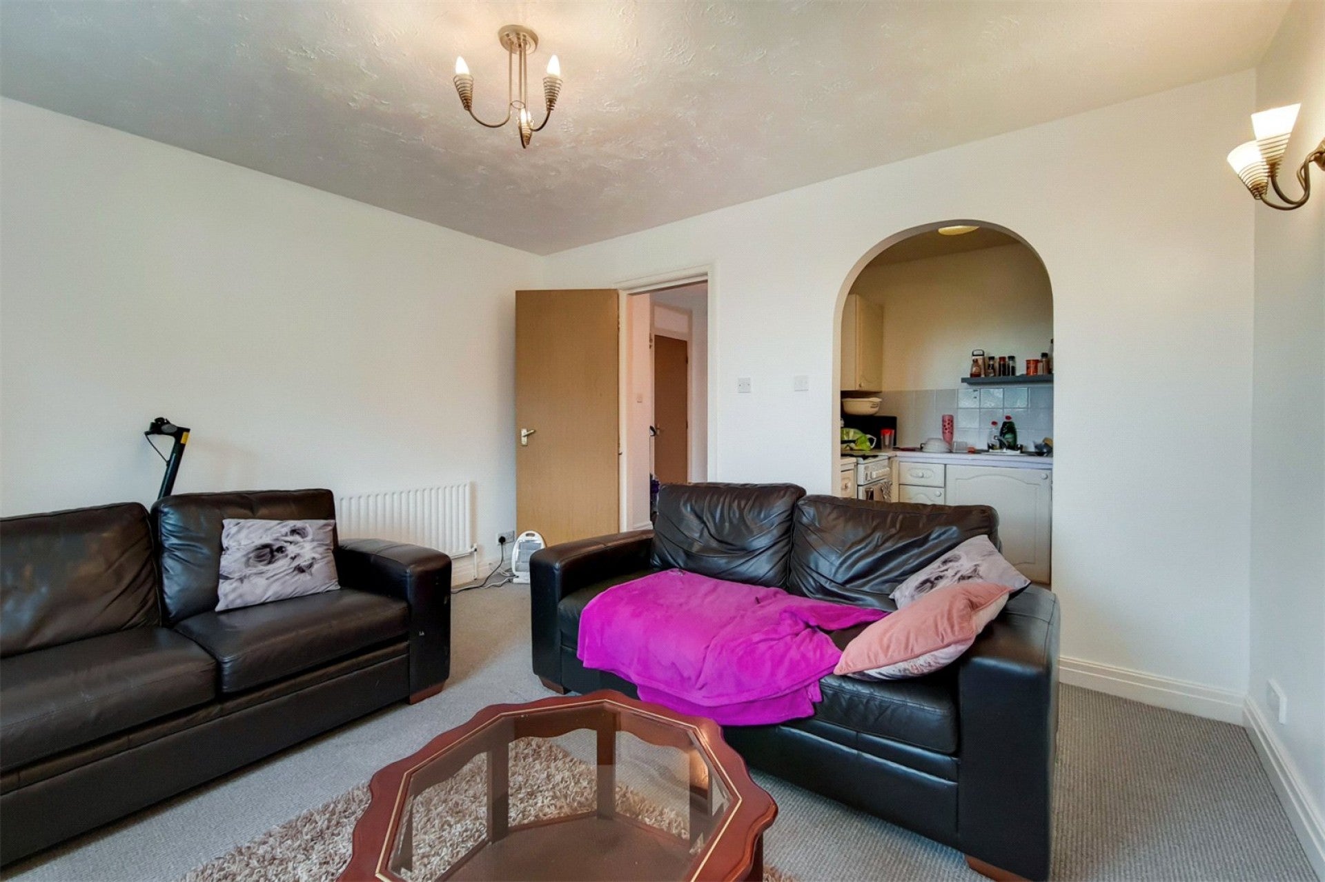 Flat Lulworth Crescent in London