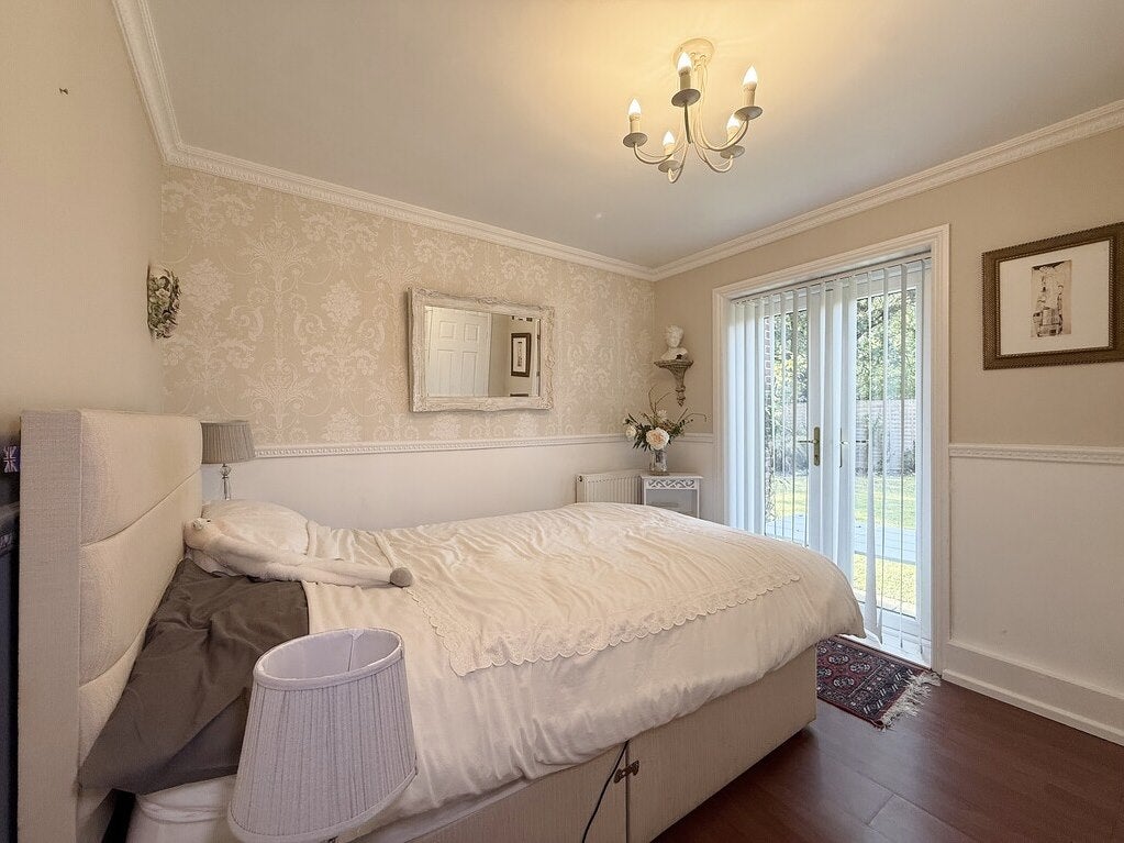 Flat Blackbrook Park Avenue in Fareham
