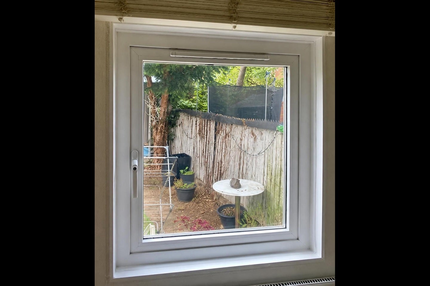 Room Sellons Avenue in Greater London