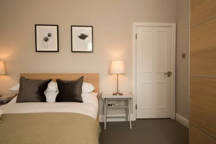 Flat Lauderdale Road in City of Westminster