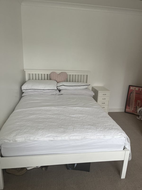 Room Bickley Grove in Birmingham